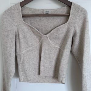Aritzia long sleeves top. Large